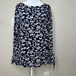 ! Banana Republic Women Long Sleeve blouse